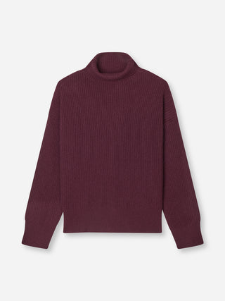 Premium Ribbed Turtleneck in Bordeaux, knitted in 7-gauge cashmere with a chunky texture and high neck