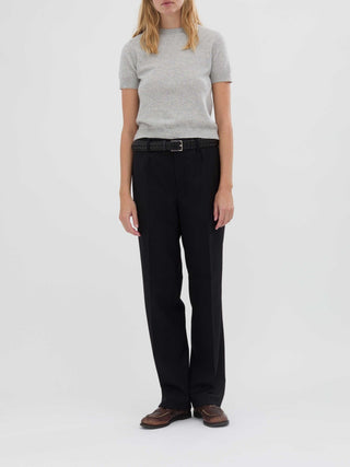 Ash grey women's blouse knitted in 12-gauge 100% Grade A Inner Mongolian cashmere, featuring a cropped, boxy silhouette and short sleeves