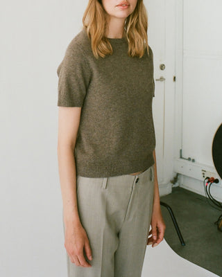 Women's short-sleeve blouse in 100% certified cashmere with a cropped, boxy silhouette