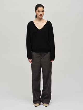 Women's Oversized V-Neck - Black