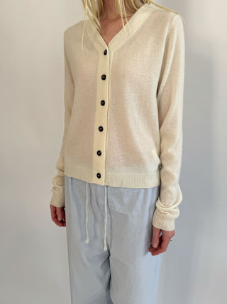 AirVCardigan_White