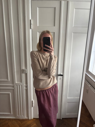 Women's Fitted Roundneck - Sand