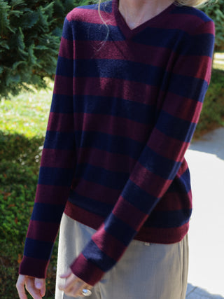 Navy blue and Bordeaux striped fitted V-neck cashmere sweater with wide stripes, clean neckline, and a flattering 90s-inspired silhouette in 100% Grade A cashmere