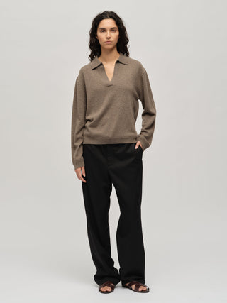 Women's Oversized Collar V-Neck - Truffle