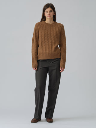 Caramel cable knit jumper with a regular fit, crafted from 100% Grade A Inner Mongolian cashmere