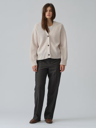 Premium Ribbed Cardigan in Off-White, knitted in 7-gauge cashmere with chunky rib detailing and a relaxed fit