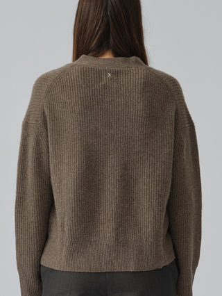 Truffle premium ribbed cardigan in 100% Grade A Inner Mongolian cashmere, chunky 7-gauge knit, featuring a relaxed oversized fit and heavy rib detail