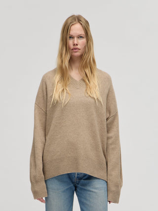 Premium V-Neck - Toast