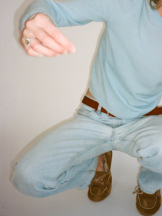 WomensFitted90sVNeck_LightBlue
