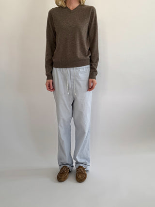 WomensFitted90sVNeck_Truffle