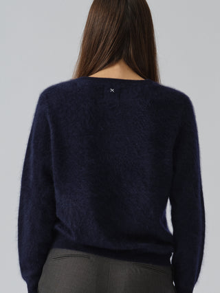 Women’s Brushed Crewneck Sweater in Navy Blue, crafted from brushed 12-gauge cashmere with a regular fit and classic neckline