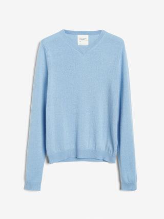 Womens Fitted 90’s V-Neck in Light Blue,  crafted from brushed 12-gauge cashmere with a V-neckline and contoured silhouette