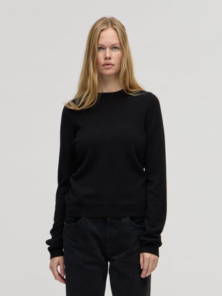 Women's Fitted Roundneck - Black