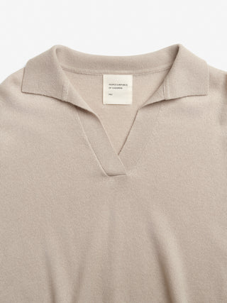 Trench women's oversized collar v-neck sweater in 100% Grade A Inner Mongolian cashmere, 10-gauge knit, with a relaxed boxy fit and open collar