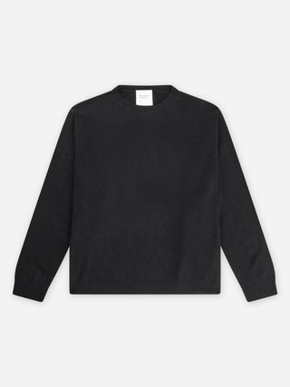 Women’s Oversized Roundneck in Black – 100% Grade A Inner Mongolian cashmere, 10-gauge knit, relaxed boxy fit with flattering round neckline