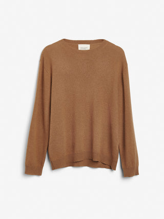 Caramel women's oversized roundneck sweater in 100% Grade A Inner Mongolian cashmere, 10-gauge knit, with a relaxed boxy silhouette and flattering neckline