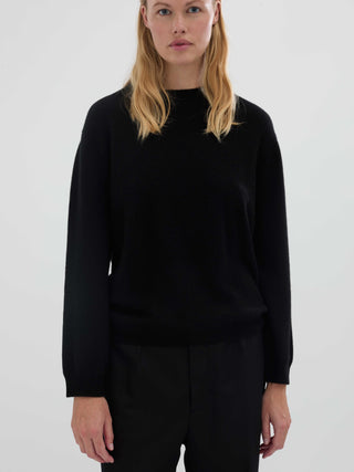 Women's Oversized Roundneck - Black