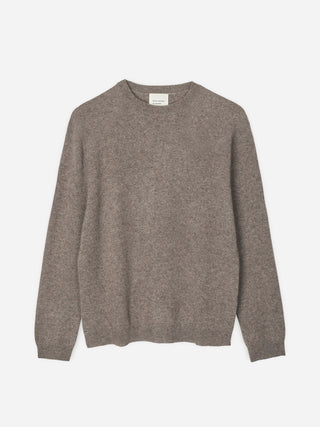 Women’s Oversized Roundneck sweater in Truffle – 100% Grade A Inner Mongolian cashmere, 10-gauge knit, relaxed boxy fit with flattering round neckline