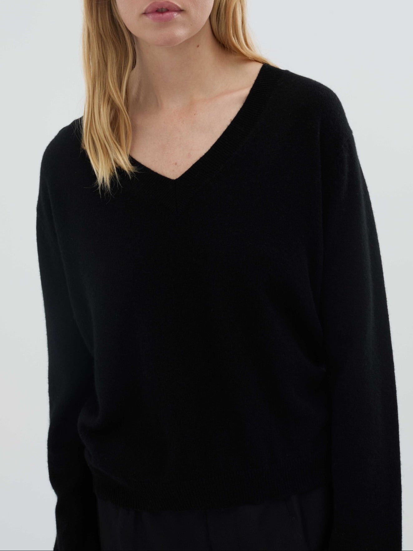 Cashmere Oversized Black V Neck Jumper Women's Oversized V-Neck Black