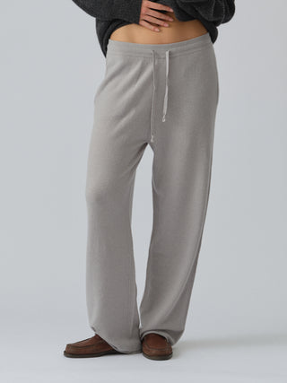 Women’s Straight Sweatpants in Dusty Grey, crafted from 100% Grade A Inner Mongolian cashmere with a relaxed straight fit