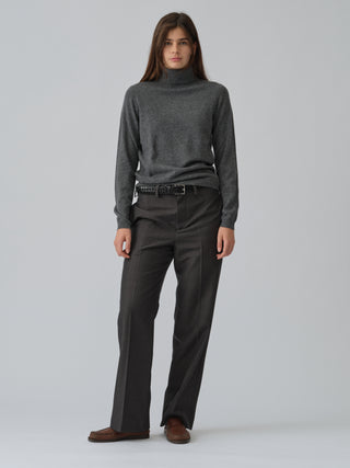 Women’s Turtleneck sweater in Heather Grey – 100% Grade A Inner Mongolian cashmere, 12-gauge knit, slim-fit silhouette with snug turtleneck