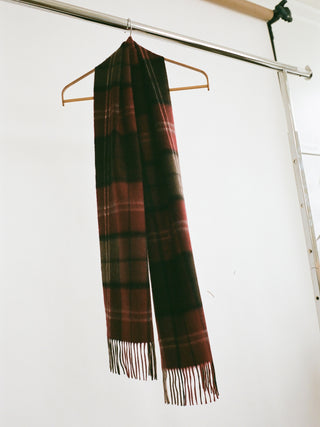 Checked Bordeaux cashmere woven scarf with a smooth, slightly shiny finish and fringed ends